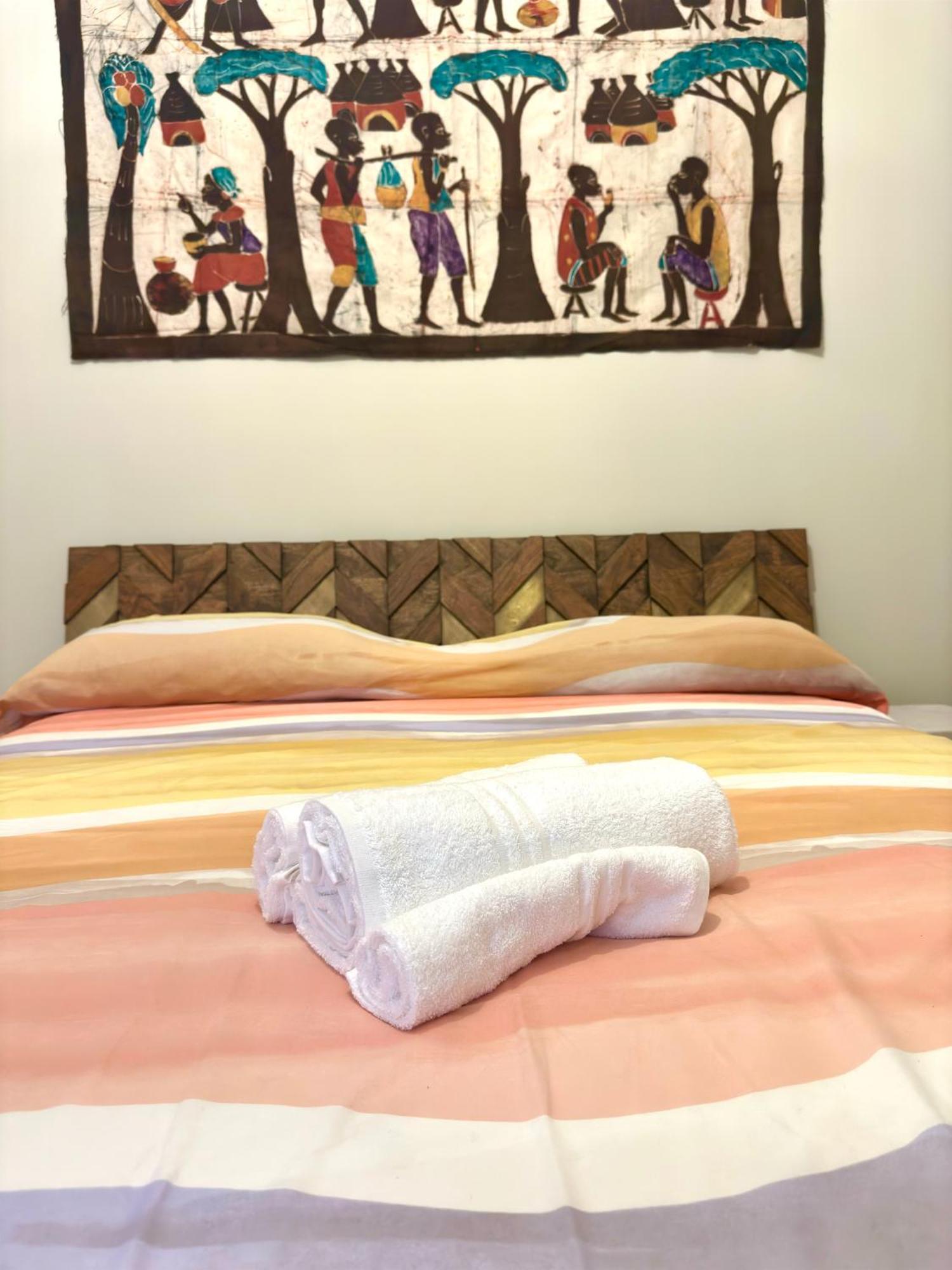 Apartment Dude House - Spacious New Flat Near Metro A Station Rom