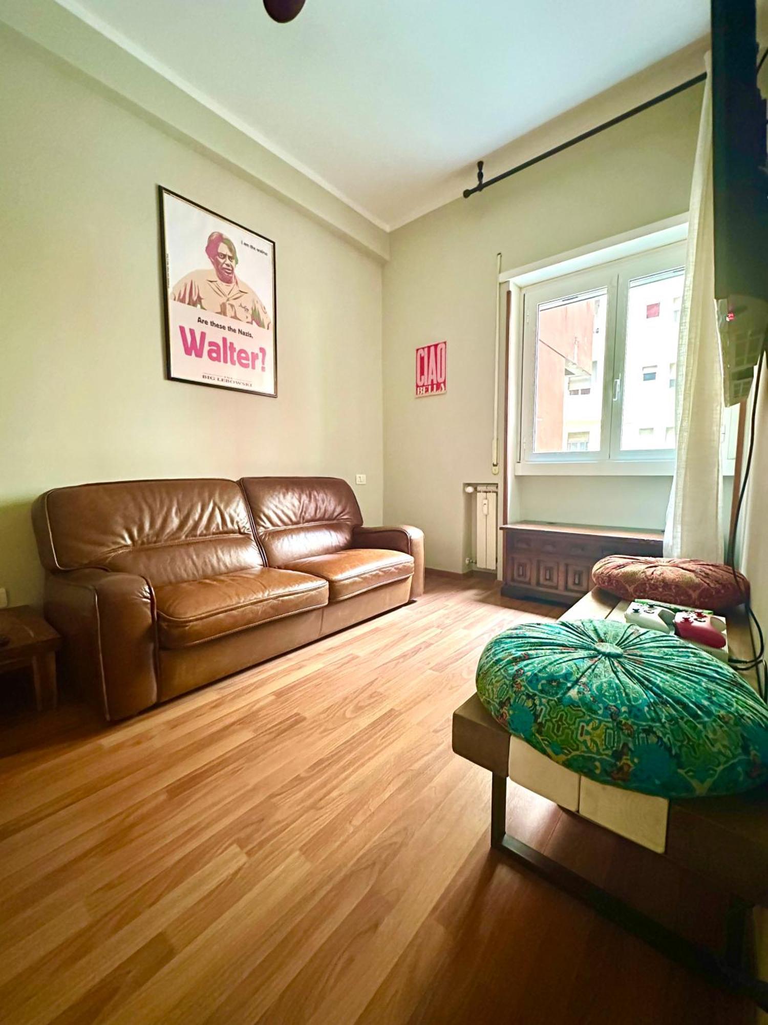 Dude House - Spacious New Flat Near Metro A Station * Rom