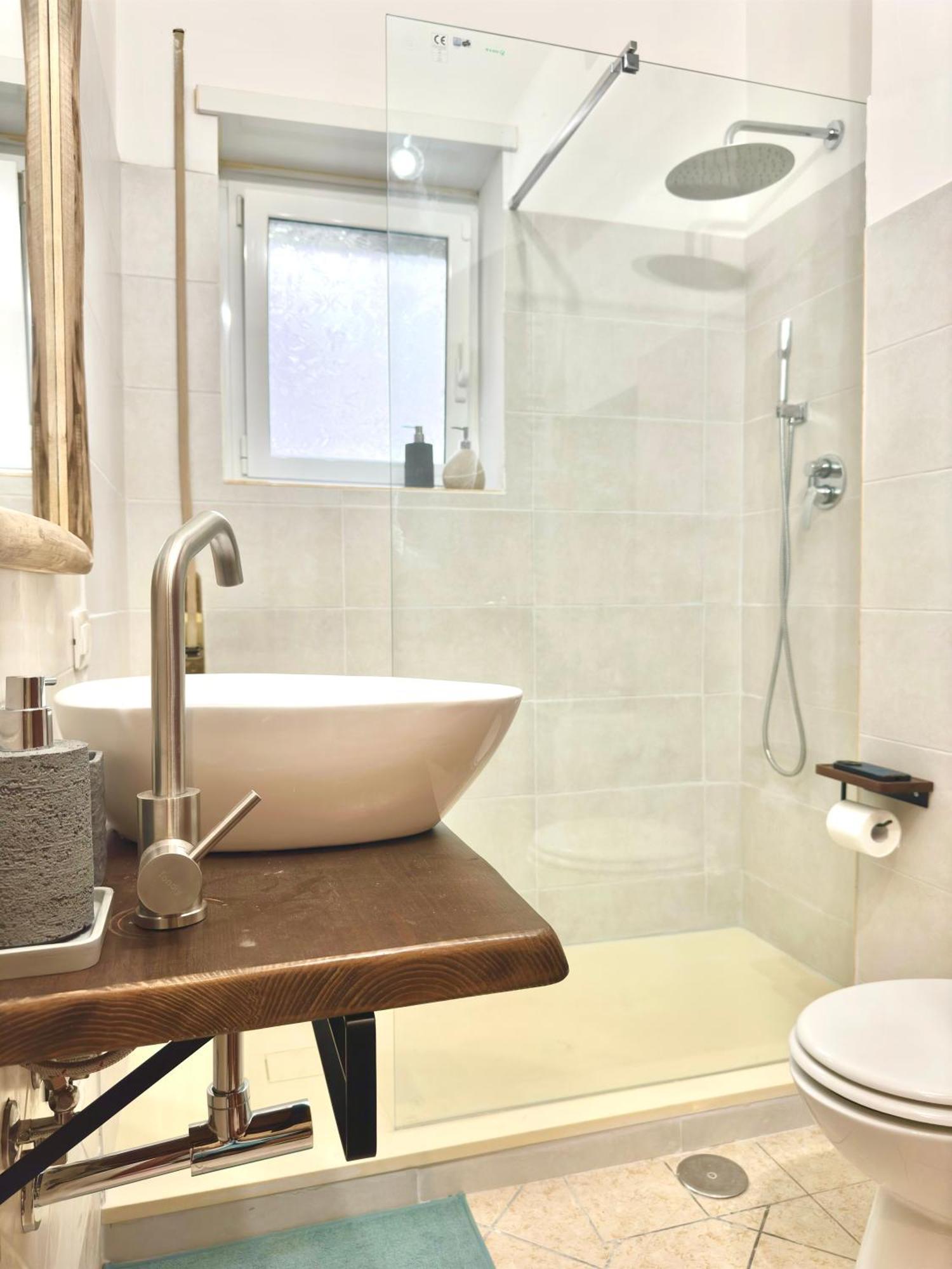 Apartment Dude House - Spacious New Flat Near Metro A Station