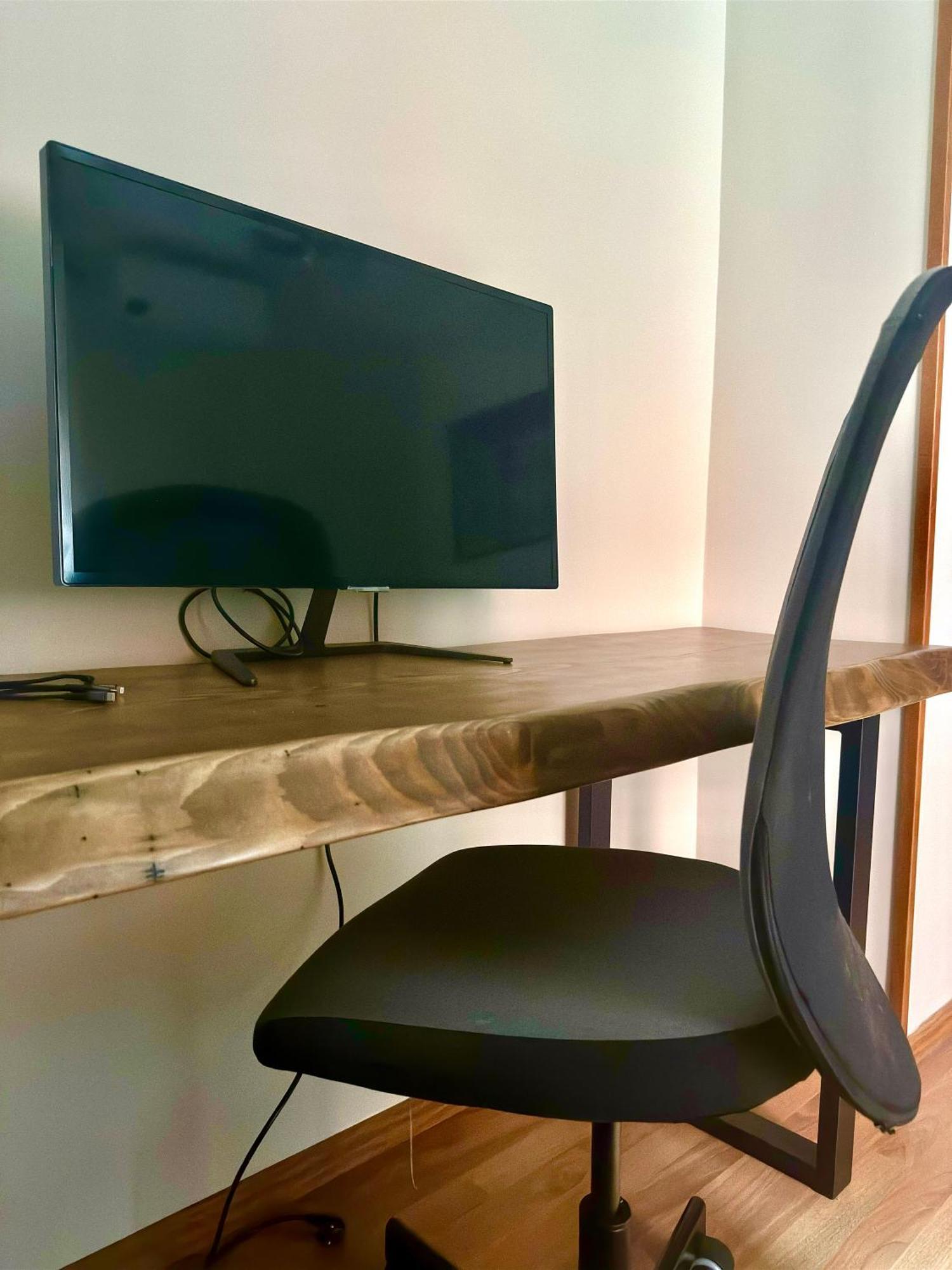 Dude House - Spacious New Flat Near Metro A Station Apartment *